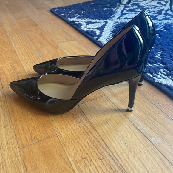 Michael Kors Patent Leather heels - Picture 4 of 6